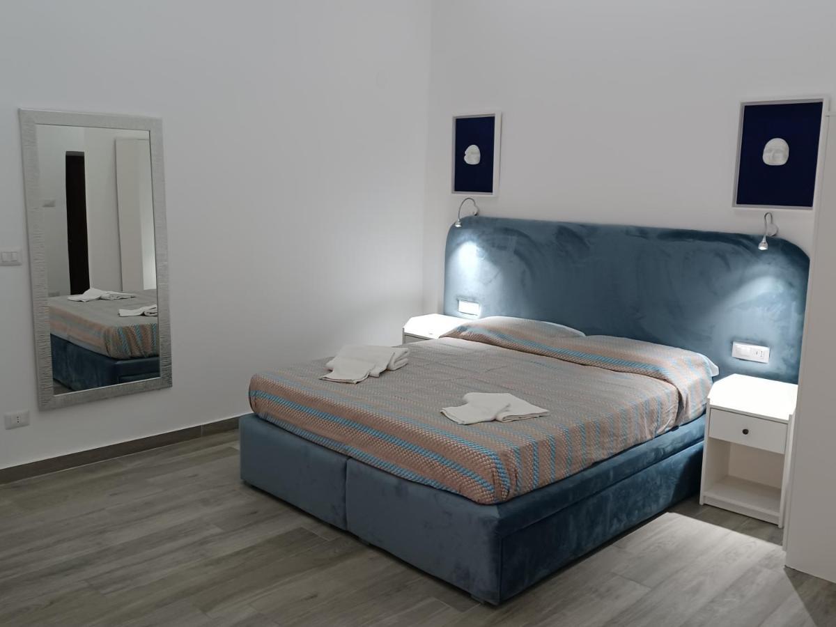 Residenza Napoletana Apartment Napoli Bagian luar foto