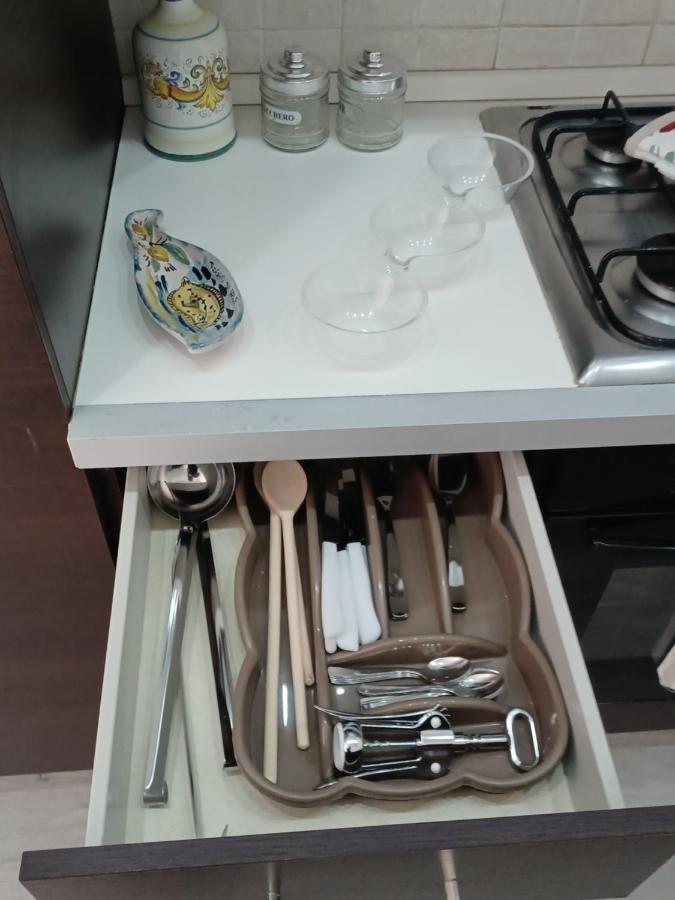 Residenza Napoletana Apartment Napoli Bagian luar foto
