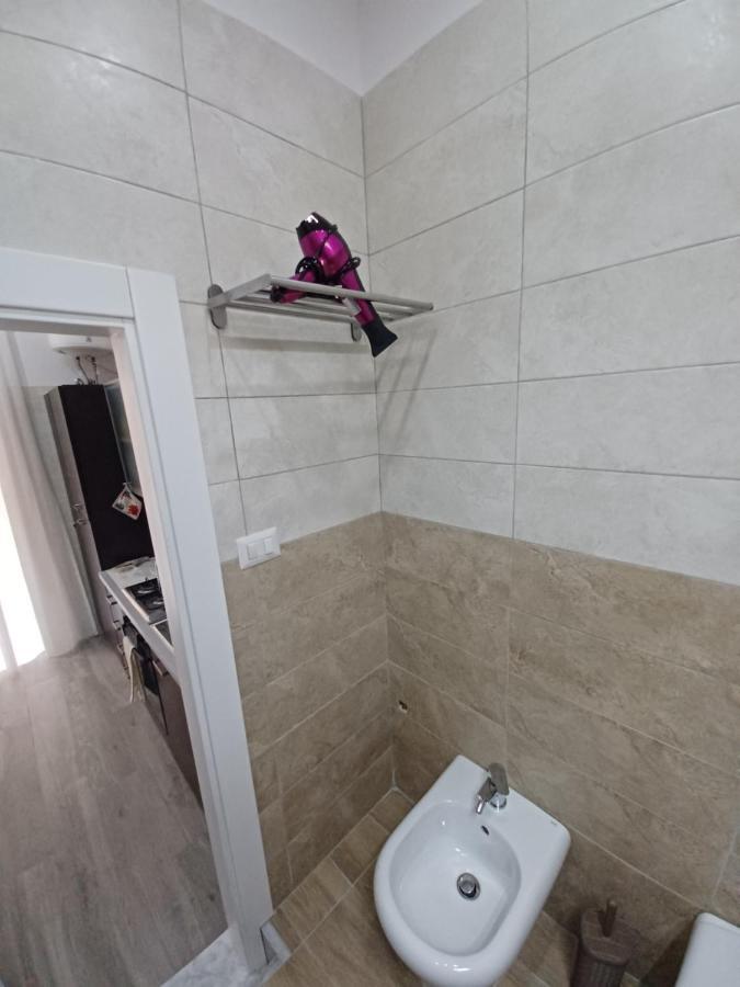 Residenza Napoletana Apartment Napoli Bagian luar foto