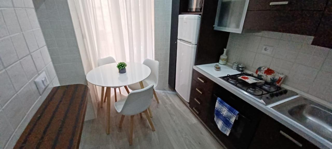 Residenza Napoletana Apartment Napoli Bagian luar foto